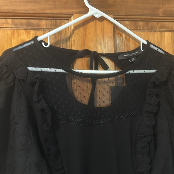 NWT Marc New York Ruffle Embroidered Puff Sleeve Top - Picture 4 of 9